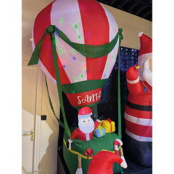 Balão insuflável com pai natal