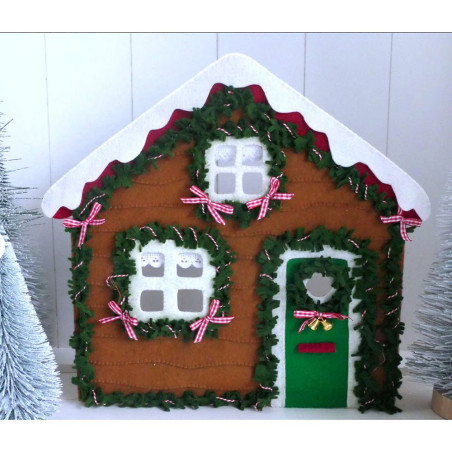 Casa de natal de feltro de 22 cm
